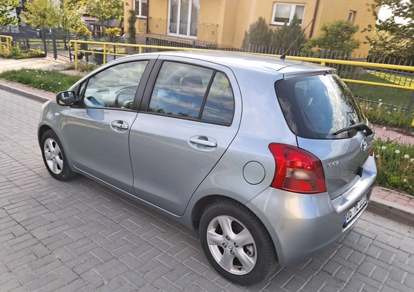 Toyota Yaris cena 15900 przebieg: 189000, rok produkcji 2006 z Kraśnik małe 407
